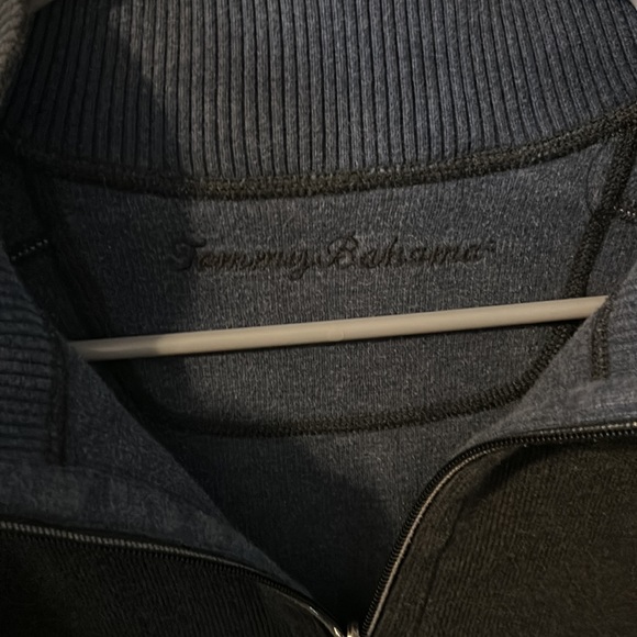 Men’s pull over size large - Picture 2 of 3